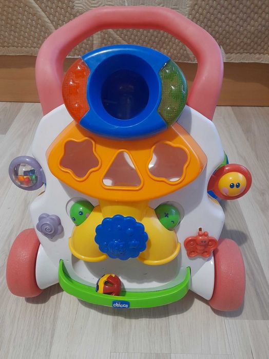 Столче за кола + проходилка - 40 лв.