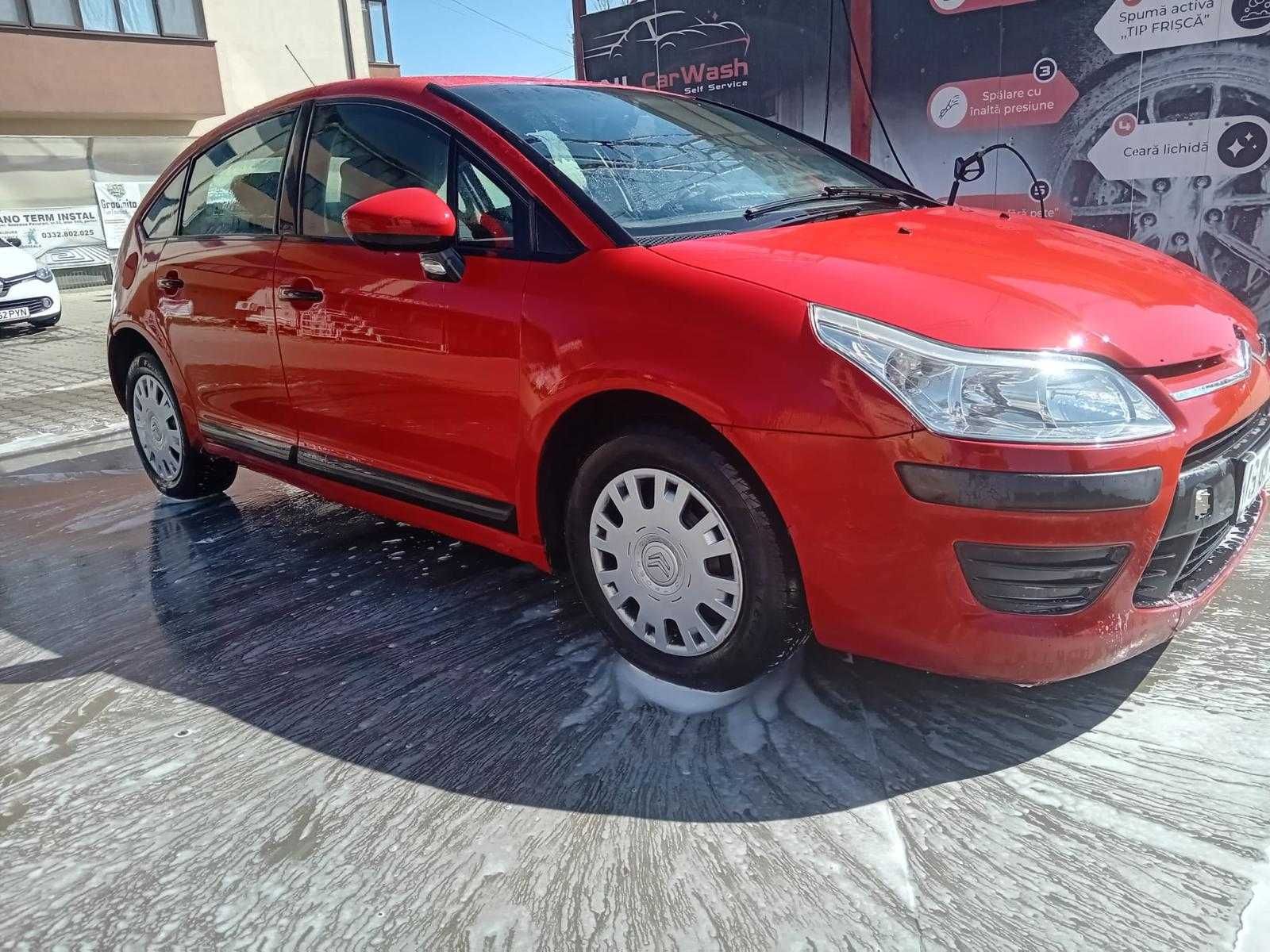 Vând Citroen C4 2010