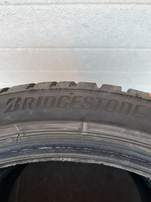 Всесезонни гуми 2 броя BRIDGESTONE WeatherControl A005 225 40 R18