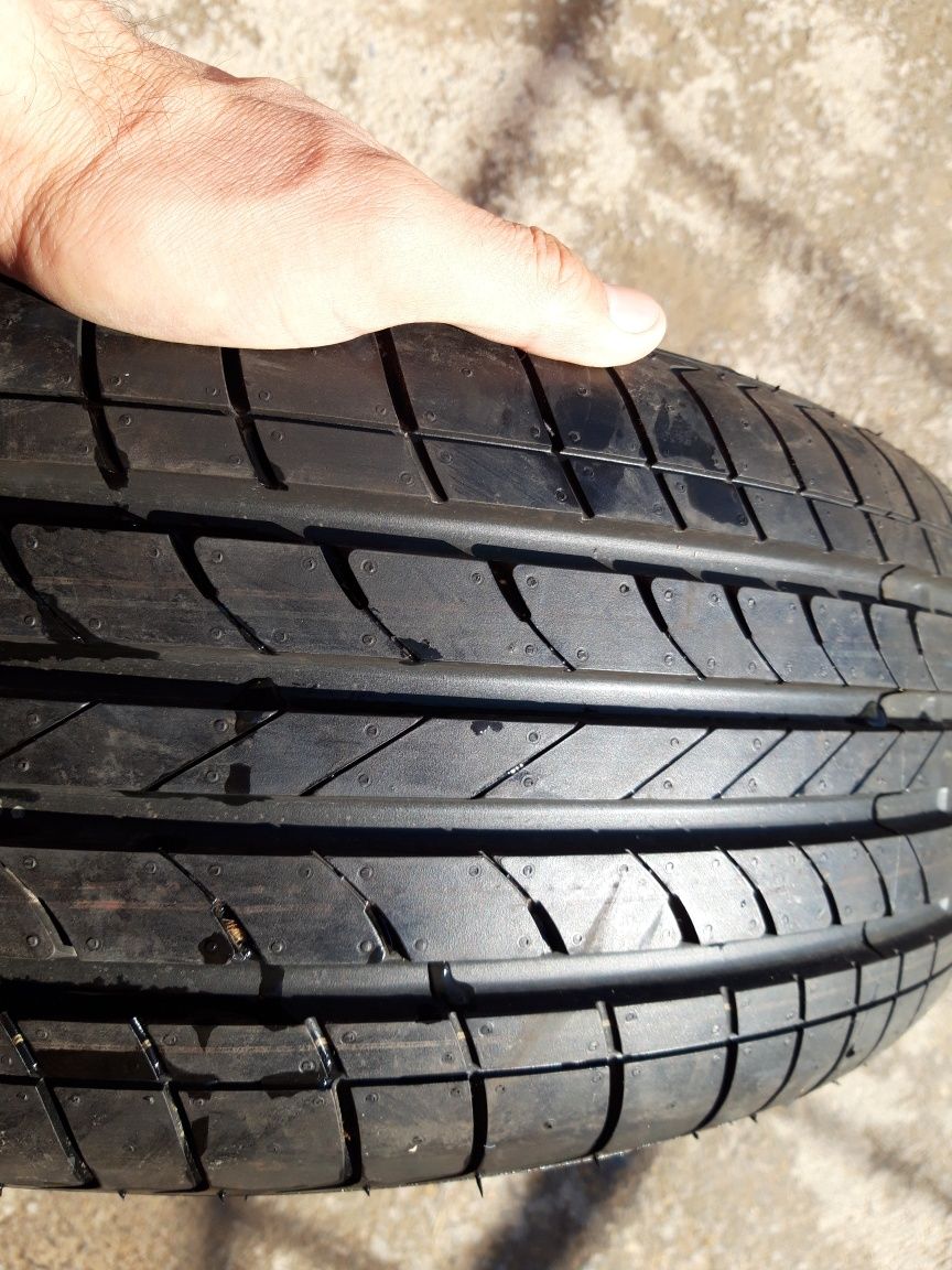 195/55R15 почти новые и качественные шины