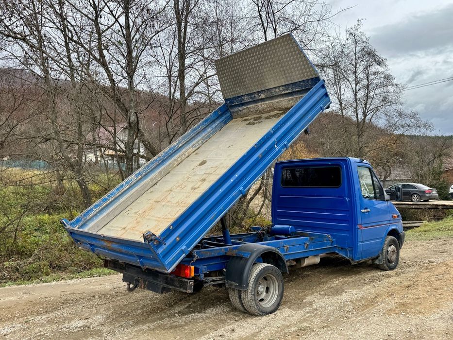 Vând Mercedes Sprinter 413 basculabil pe 3 părți