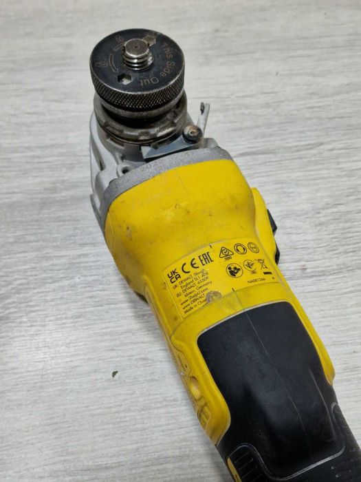 Акумулаторен ъглошлайф DeWALT DCG405