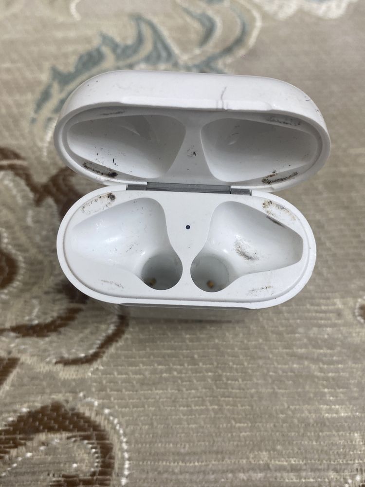 Кейс от AirPods 1-го поколения