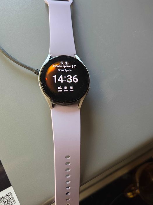 Продавам смарт часовник Самсунг Галакси 5