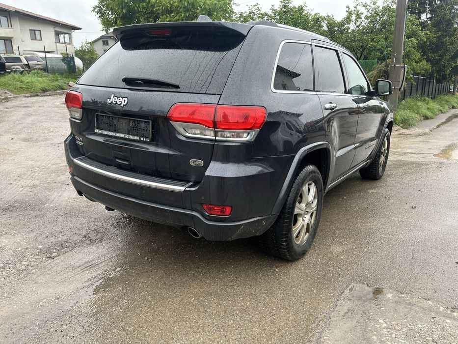 Продавам Jeep Grand Cherokee WK2 3.0 на части