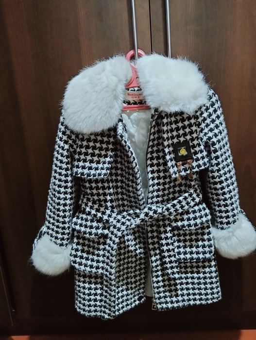 Пальто для девочек возраст 8-9 лет