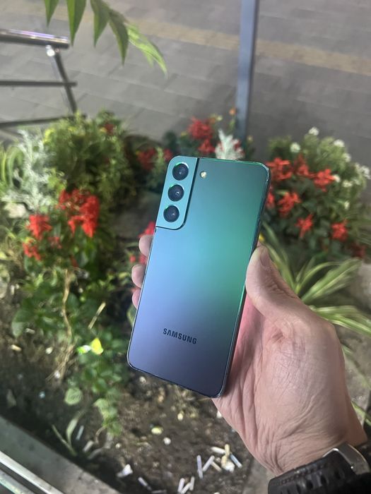 Samsung S22 256GB green