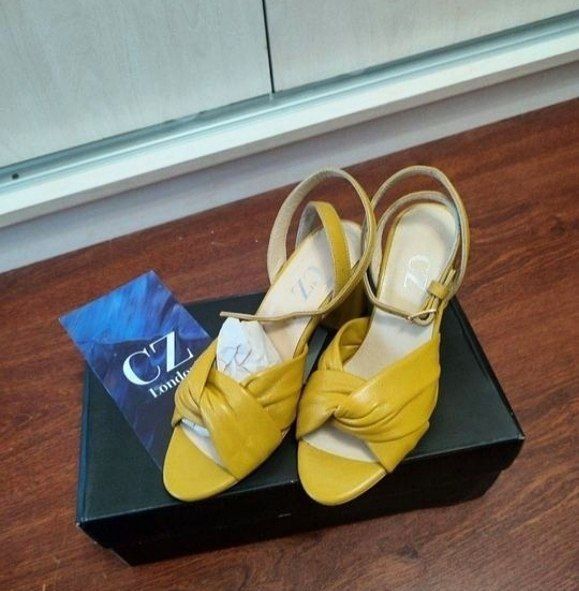 Новые туфли, босоножки, полусапоги. Размеры 35,37,38