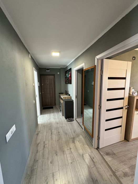 Vand apartament cu 3 camere in Zalau
