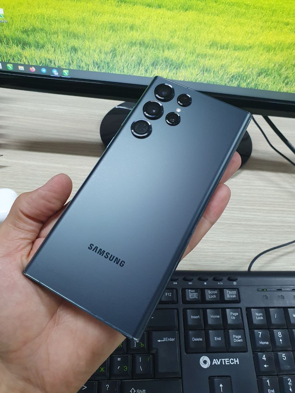 Samsung S22 ultra  12/256gb ideall