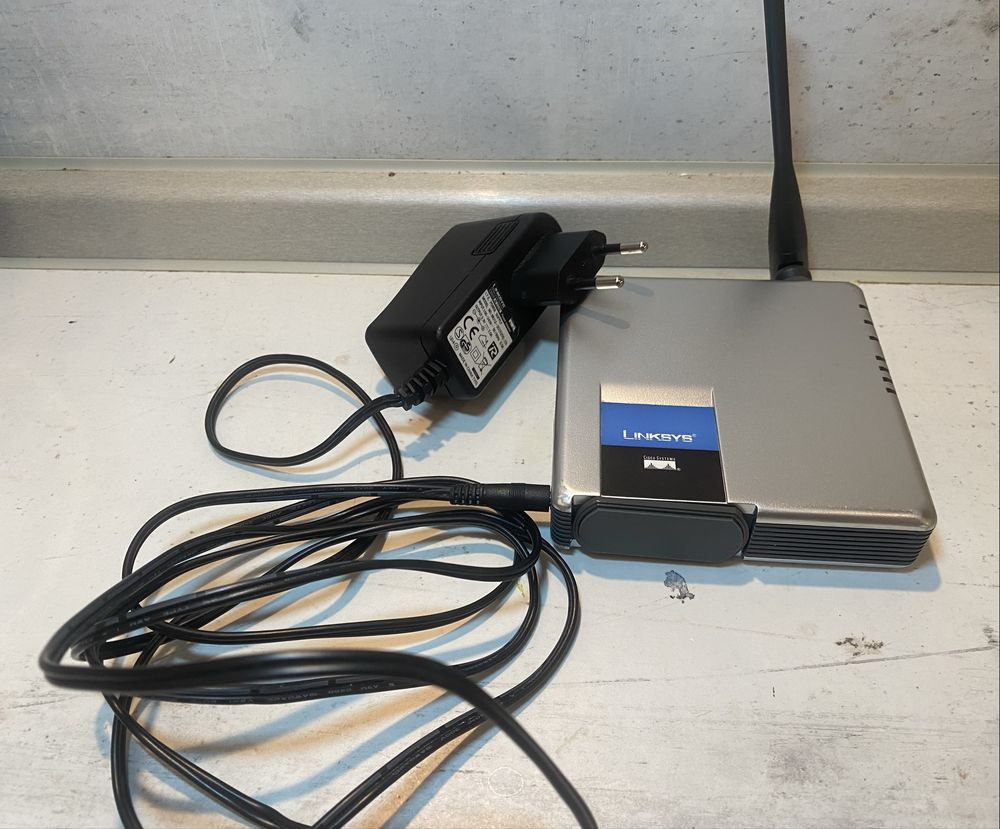 Рутер Linksys WRT54GC - използван