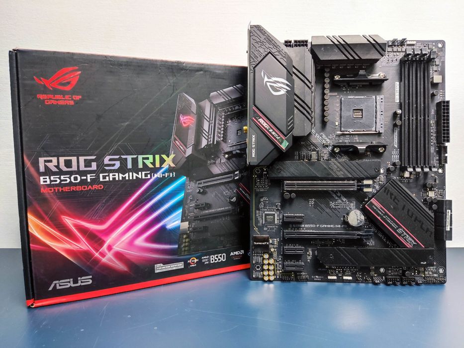 Placa B550 Rog Strix Wi-Fi