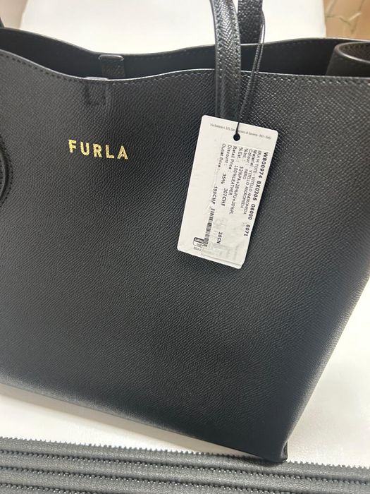 Дамска чанта FURLA от естествена кожа чисто нова
