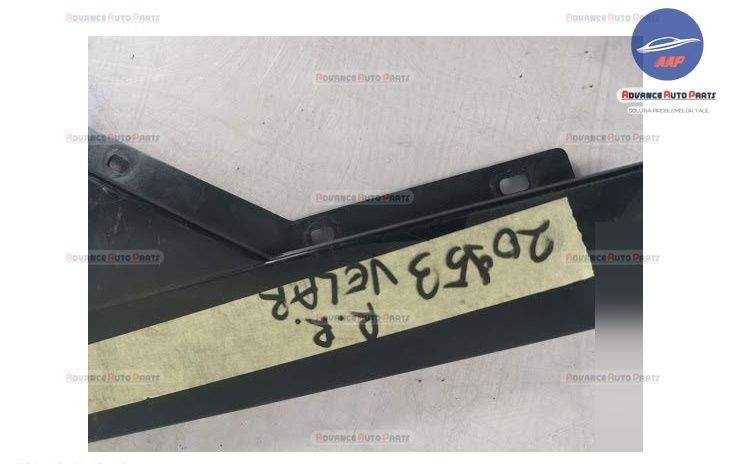 Орнамент Стълб Ц Външен За Врата Дясна Задна Оригинален Ланд Ровер / L