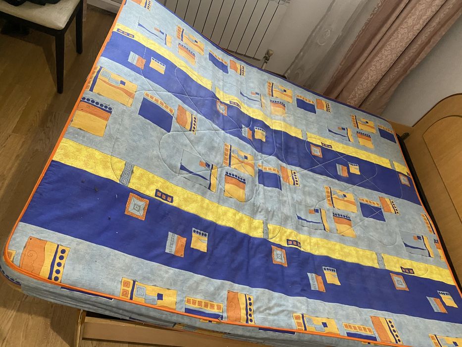 Матрас на 2-ух спальную кровать 160*190