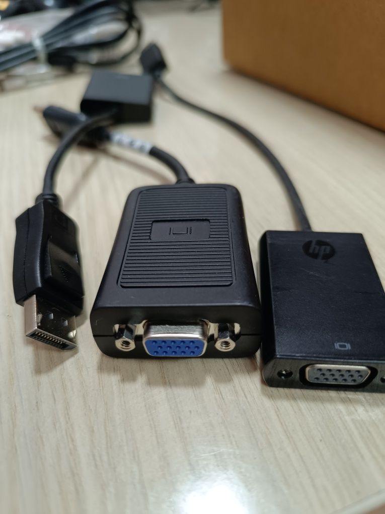 Display port to VGA адаптер, абсолютно новые