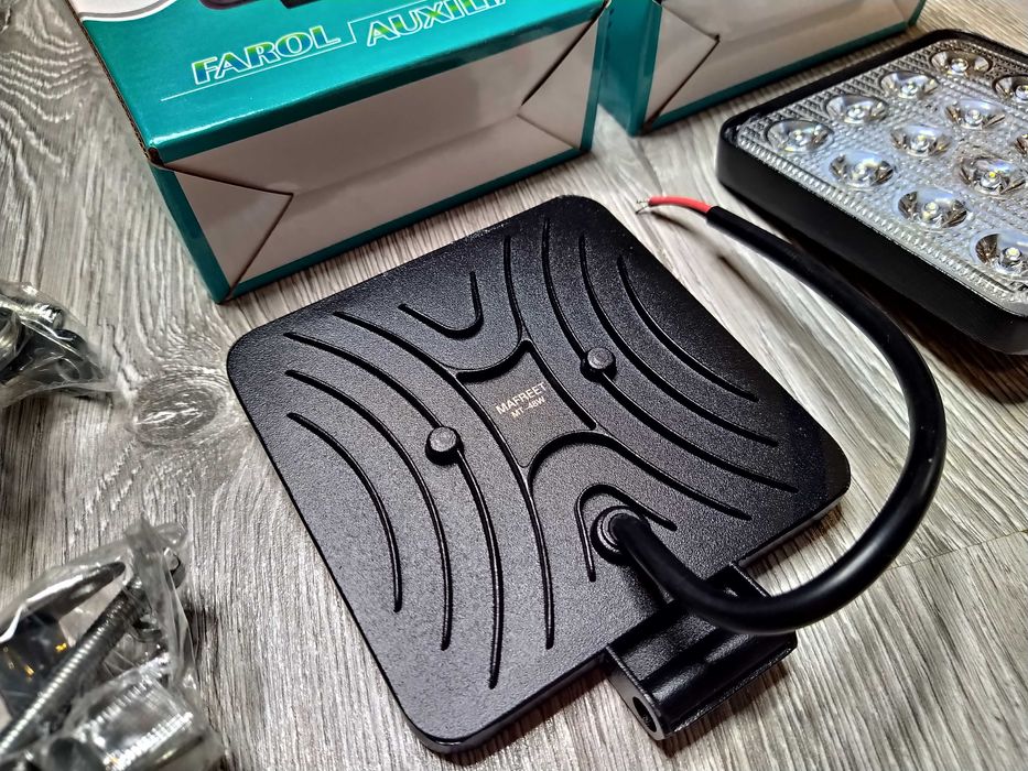 Set 2 proiectoare MAFREET LED auto offroad 48W, 16 LED, 12V-24V
