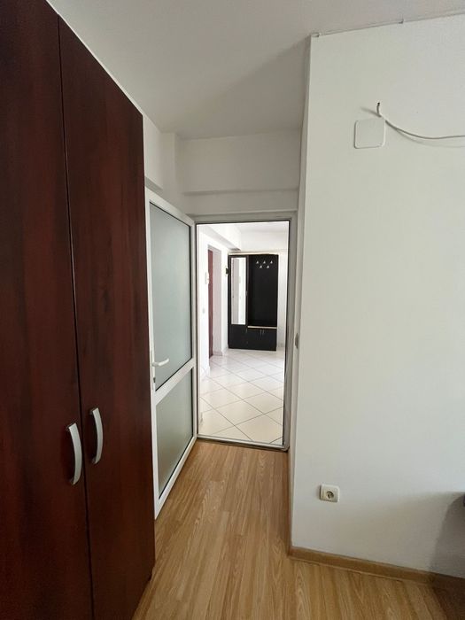 Garsoniera pentru inchiriat