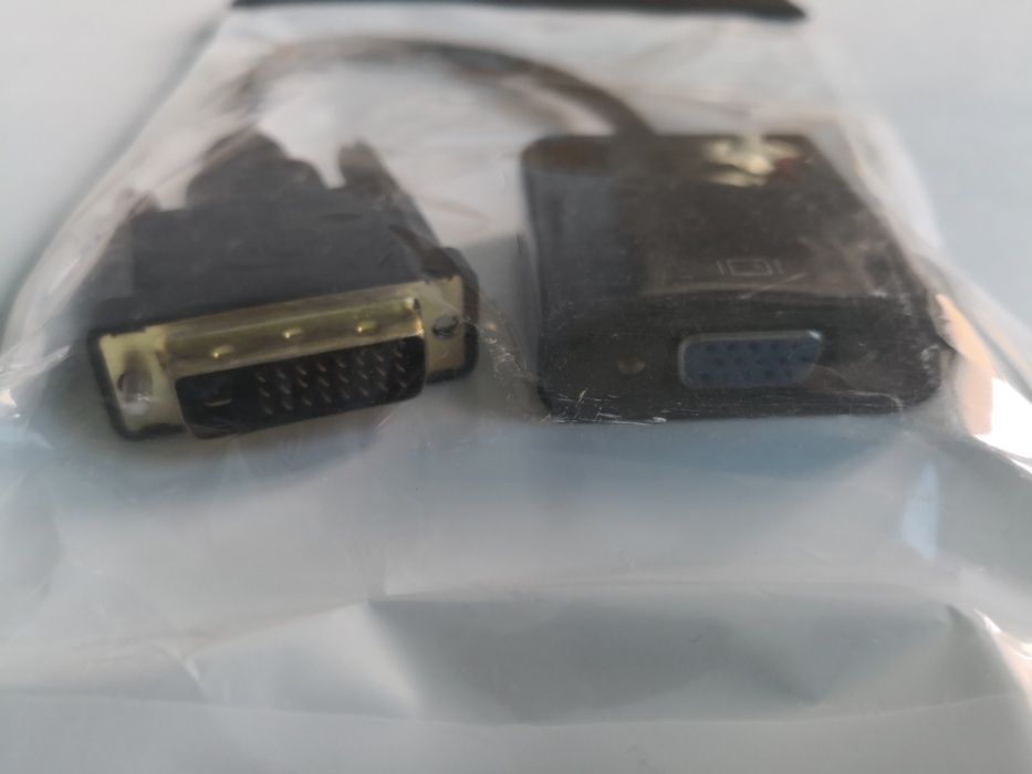 Cablu convertor de la DVI-D la VGA