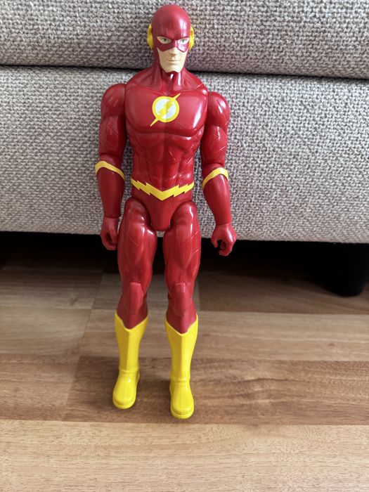 Super-eroi jucarii in stare buna