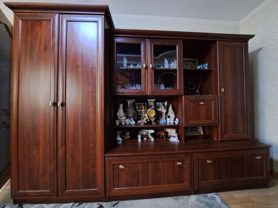 Срочно продам стенку