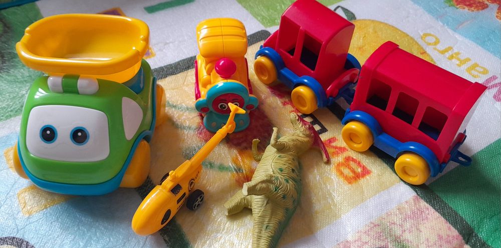 Ұлға ойыншықтар барлығы бірге не бәрі 1000 тг