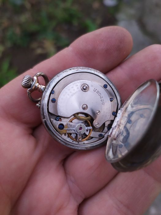Стар сребърен джобен часовник