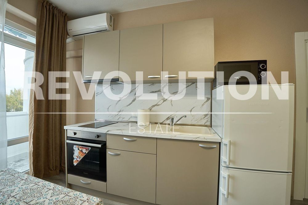 Дава се под наем Тристаен апартамент в Пловдив, Гагарин - 68 кв.м за 460 € - Снимка #1