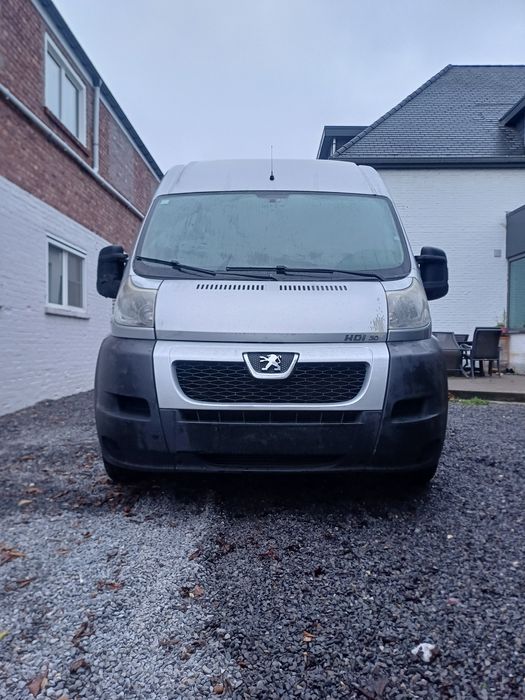 Peugeot Boxer – 2013 – 204.405 km – 3.0 Diesel – Euro 5
Prijs: €6.300