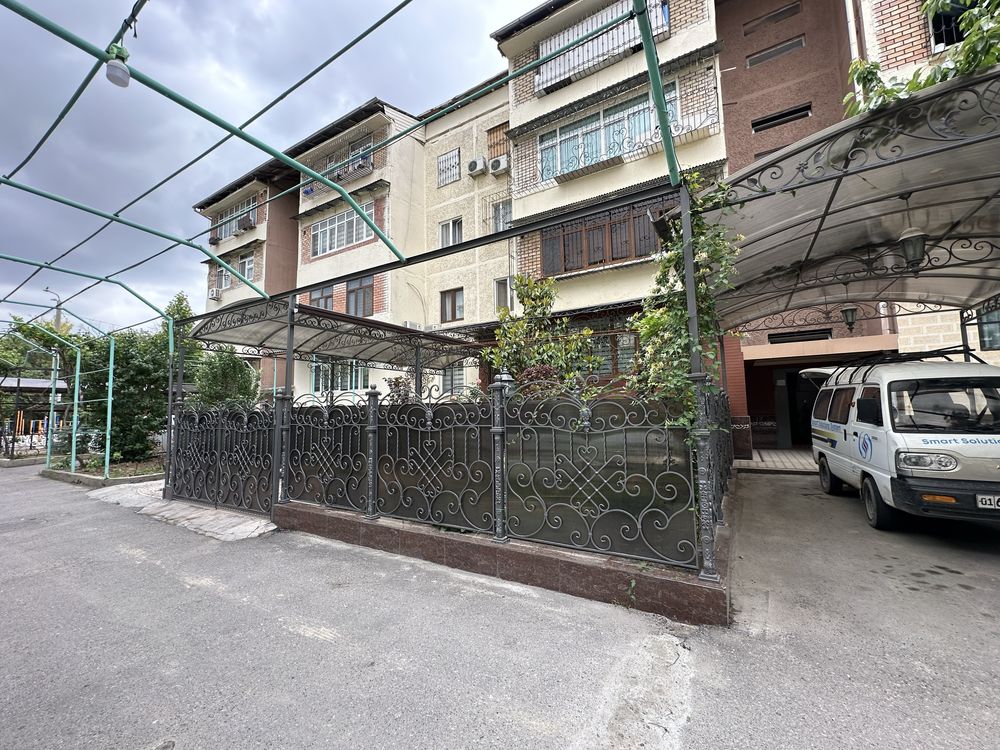 shayxontohur tumani 5 hona srochna sotiladi