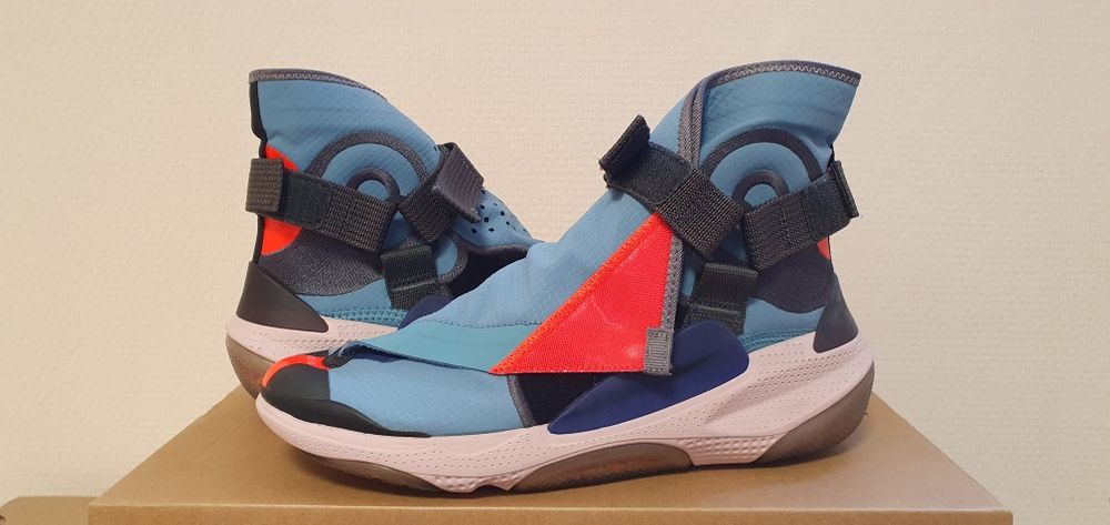 Nike ISPA Joyride noi in cutie