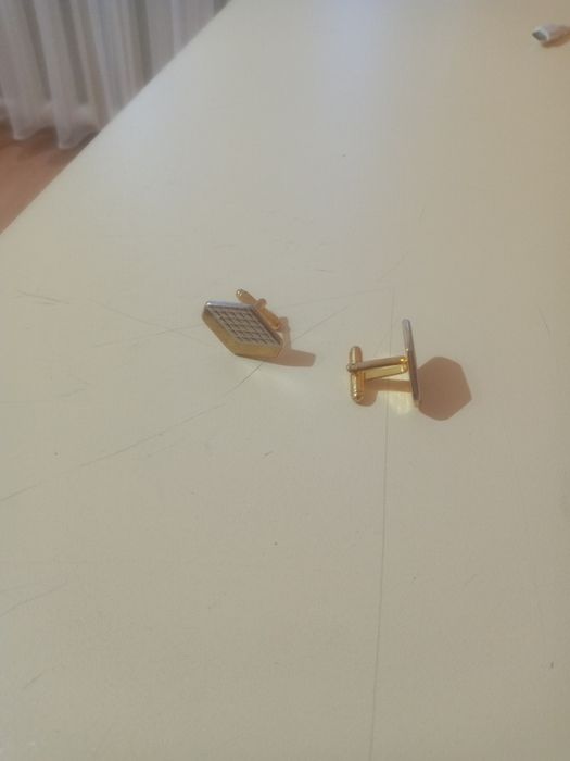 Продам запонки мужские