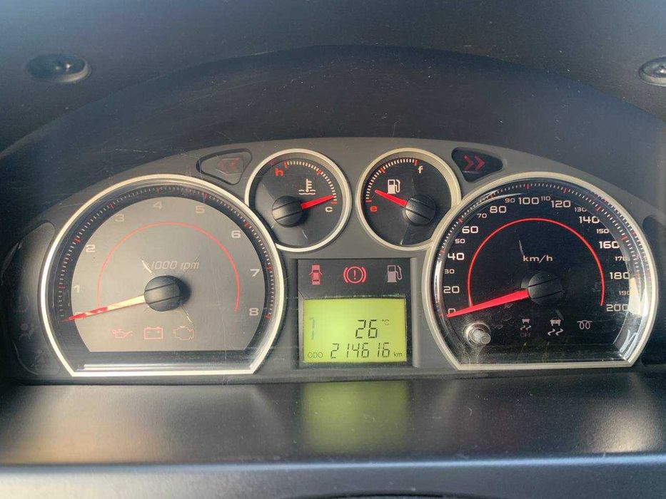 Nexia 3 Ravon. Naqdga sotiladi.