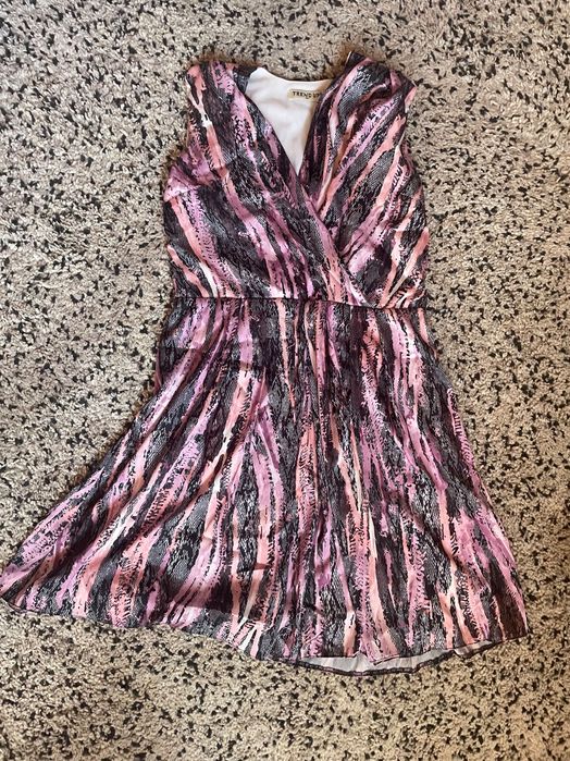 Няколко страхотни рокли напълно нови бутикови, изключително ефектни