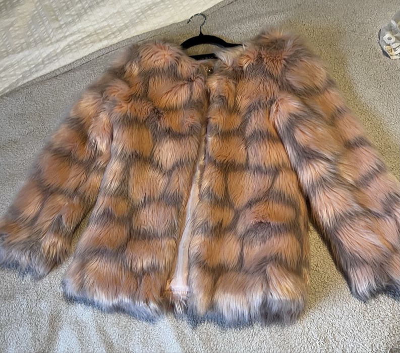 Blana artificiala roz cu insertii gri