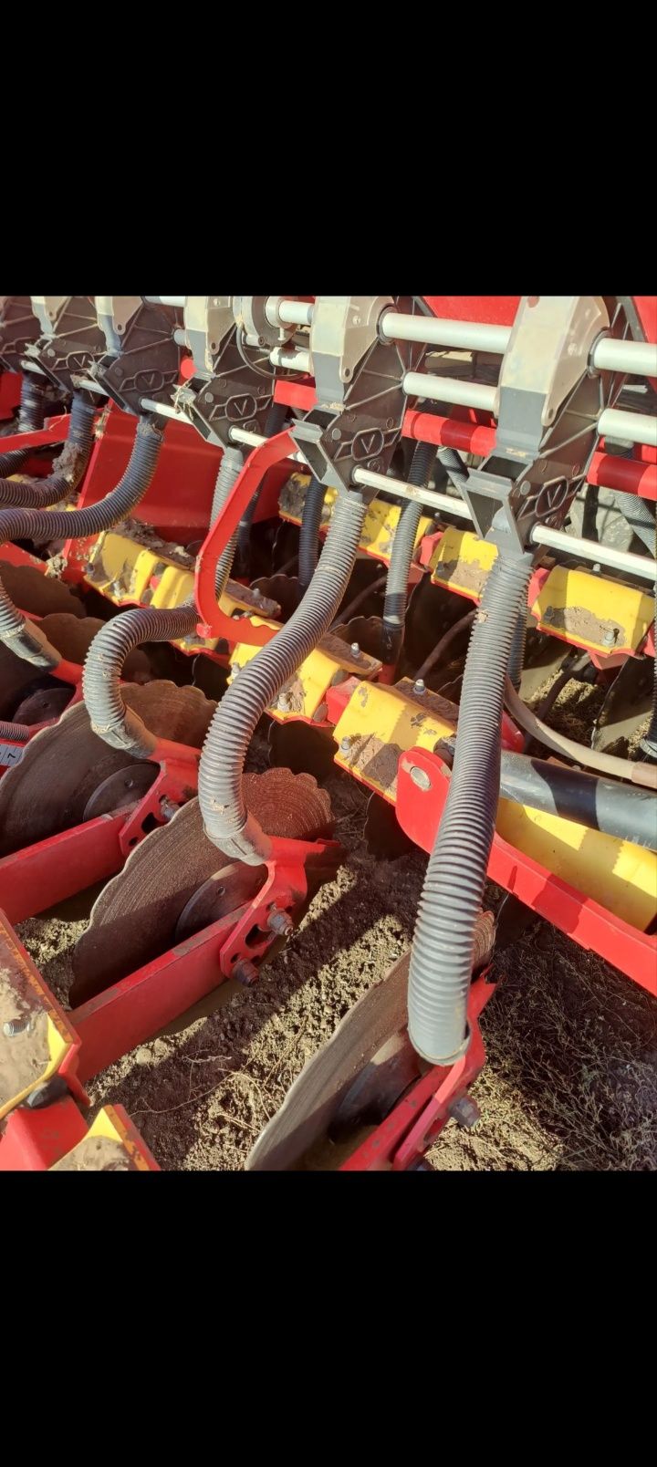 Semănătoare Vaderstad Rapid 400C -super XL- fertilizare!
VADERSTAD Ra