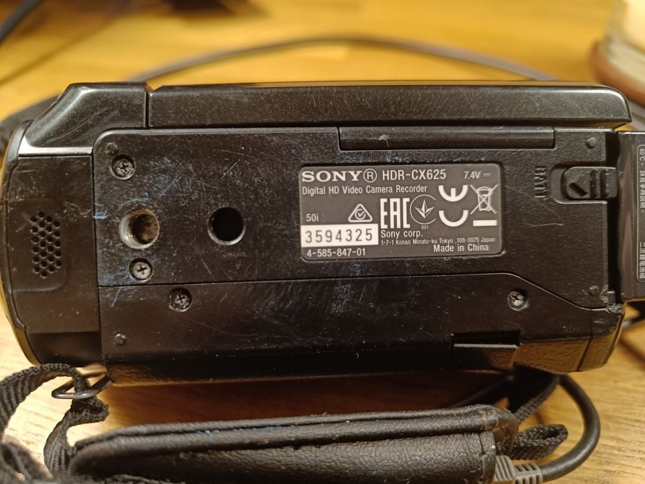 Sony HDR CX625 видеокамера