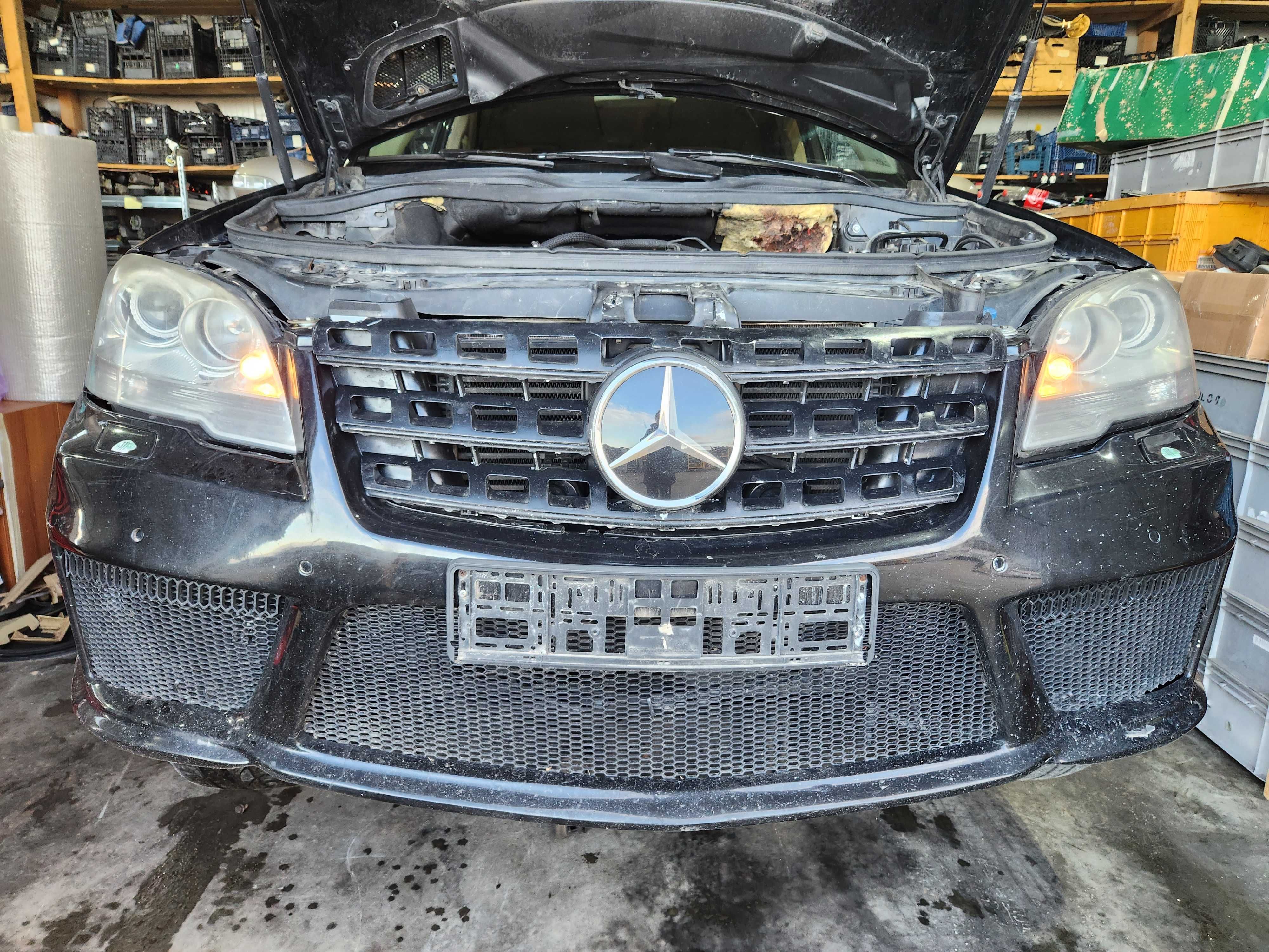 Dezmembrez mercedes ML W164 facelift W164 ML350 ML420 ML500 2010 2011