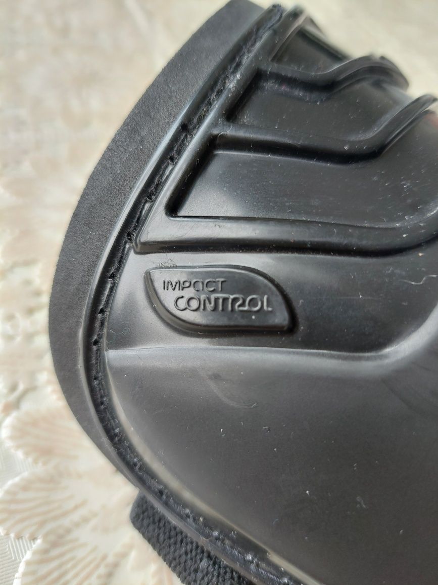Нови футболни кори "UMBRO - Impact control", размер L