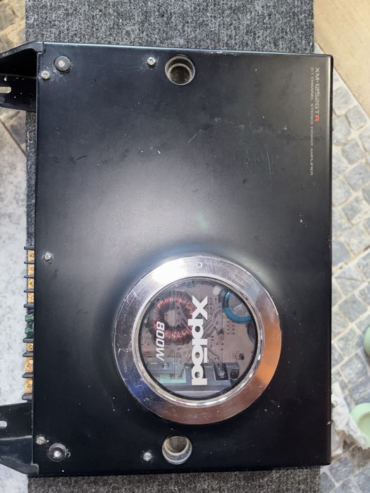 Sistem subwoofer auto