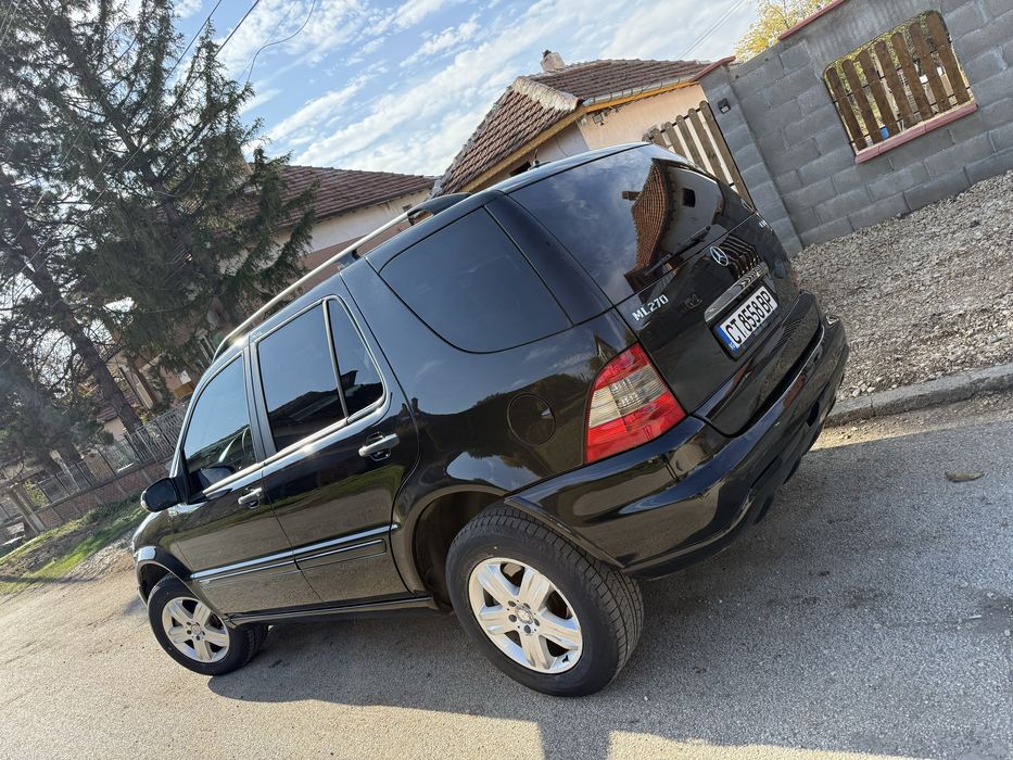 Мерцедес МЛ 2.7 дизел