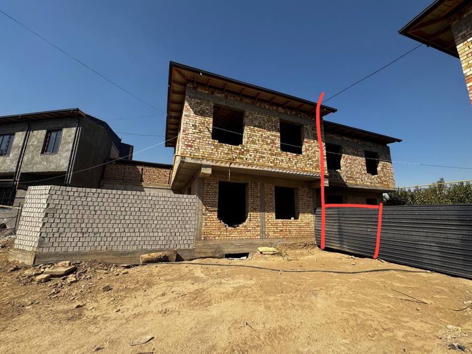 Срочно продаётся шойхонтахур район Чарх новза 1.1 сотка 5 ком