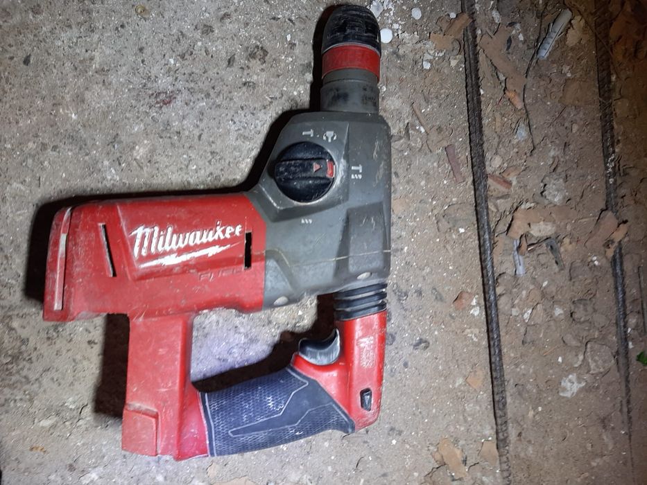 Milwaukee rotopercuto fuel chx