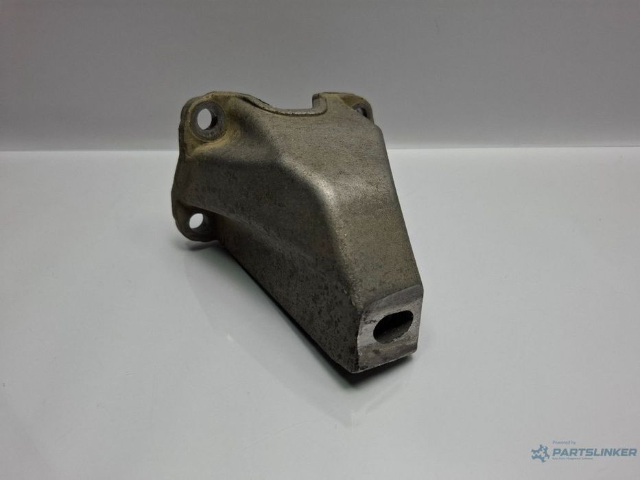 Suport cutie viteze VOLKSWAGEN PASSAT Variant 3B6 2000 - 2005 TDI AVB 8D0399113AB