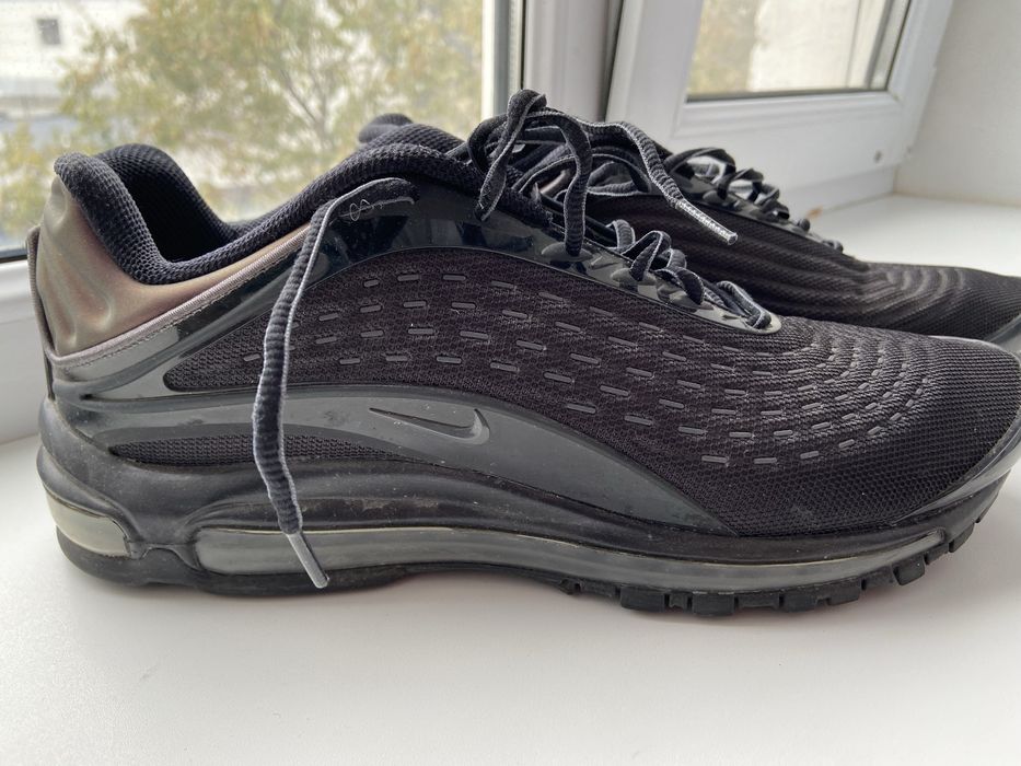 Продам кроссовки Nike Air Max Deluxe