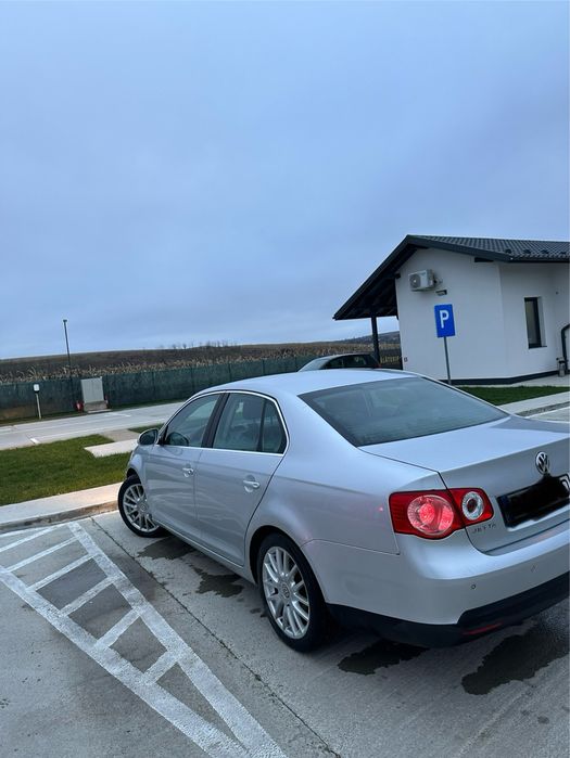 Vand sau schimb volkswagen Jetta 1.9