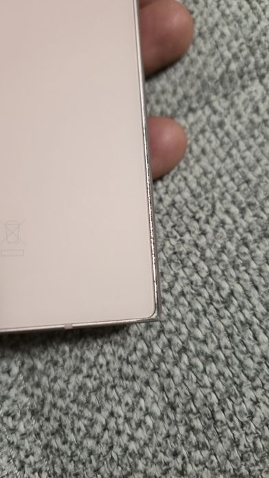 Samsung Fold 6 Pink 256 gb - 1400 лв.