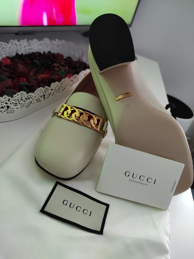 Gucci women's mid-heel pump