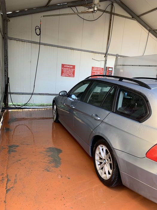Vând BMW e91  2007 automat