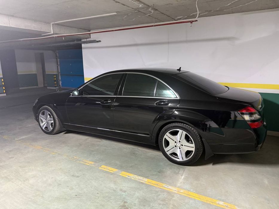 собственник Продает свой мерседес w221 S500